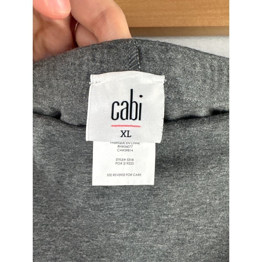 Women’s Cabi XL Gray Cropped Leggings w/ Attached Skirt - Picture 5 of 6